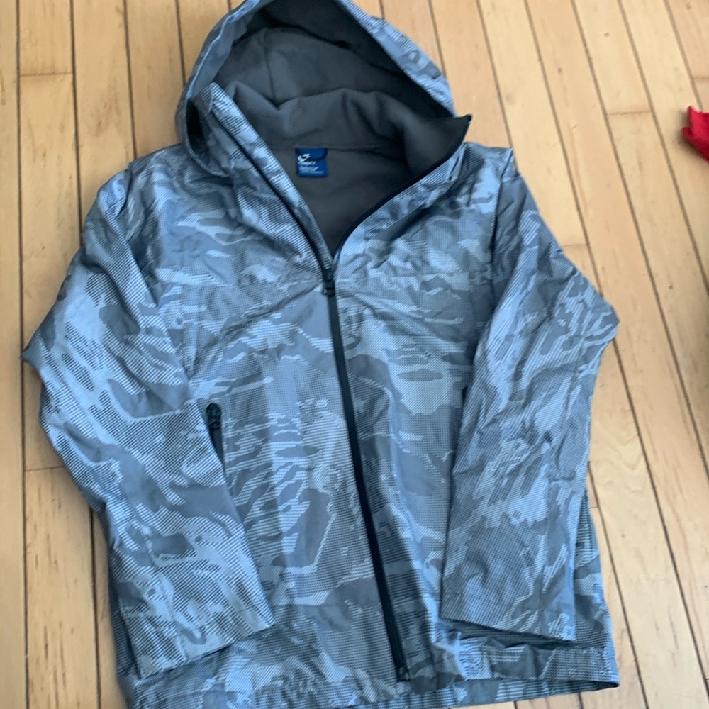 GAP FIT RAIN JACKET size medium boys grey pattern